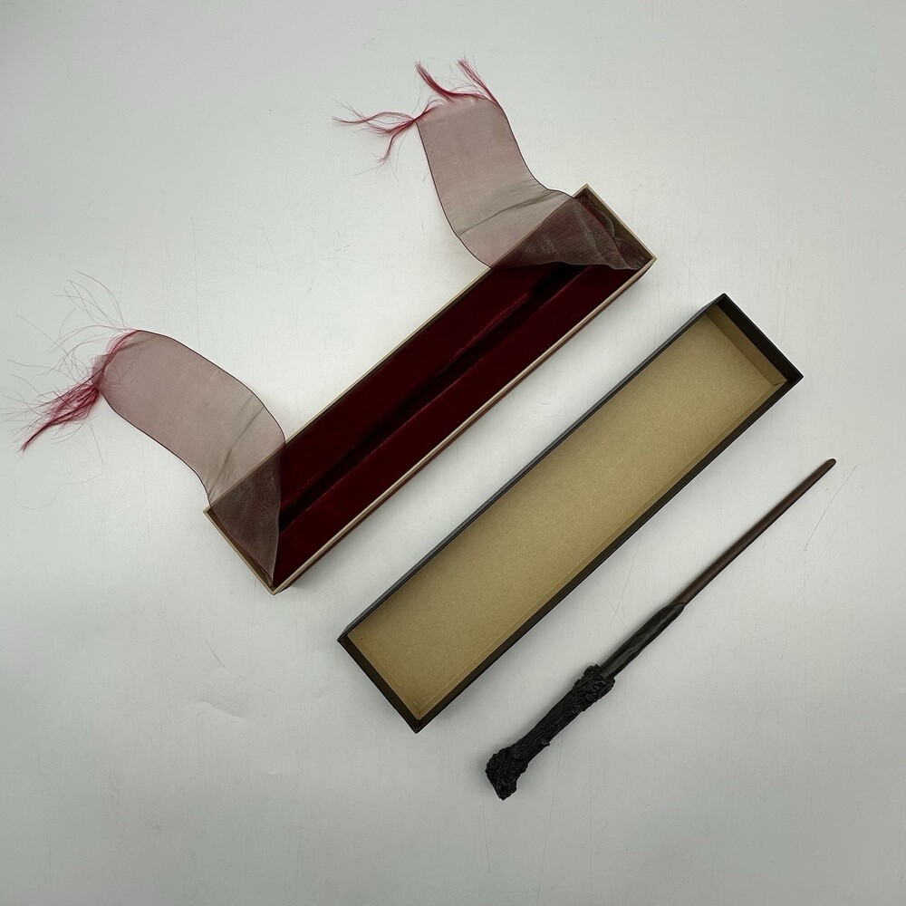 The Noble Collection Harry Potter's 14" Wand In Ollivanders Collector Box Wizard